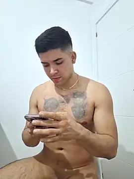 Snapshot of Piperon chatting on January 19, 2025, 5:39 pm Piperon online show from January 19, 2025, 5:39 pm