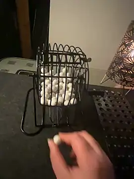 Snapshot of herz_steht_kopf90 chatting on March 8, 2025, 11:49 pm herz steht kopf90 online show from March 8, 2025, 11:49 pm