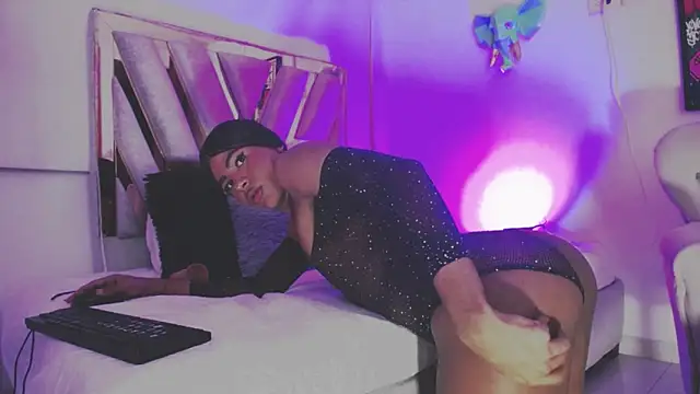 Snapshot of MikemillersX1 chatting on February 16, 2025, 7:26 am MikemillersX1 online show from February 16, 2025, 7:26 am