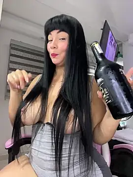Snapshot of Hot_beauty__ chatting on May 6, 2026, 3:54 am Hot beauty online show from May 6, 2026, 3:54 am