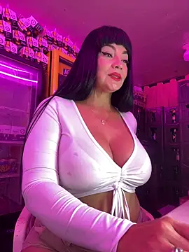 Snapshot of Hot_beauty__ chatting on April 17, 2026, 3:20 am Hot beauty online show from April 17, 2026, 3:20 am