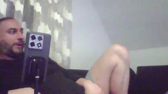 Snapshot of NewyorkDimi chatting on March 4, 2025, 12:29 am NewyorkDimi online show from March 4, 2025, 12:29 am