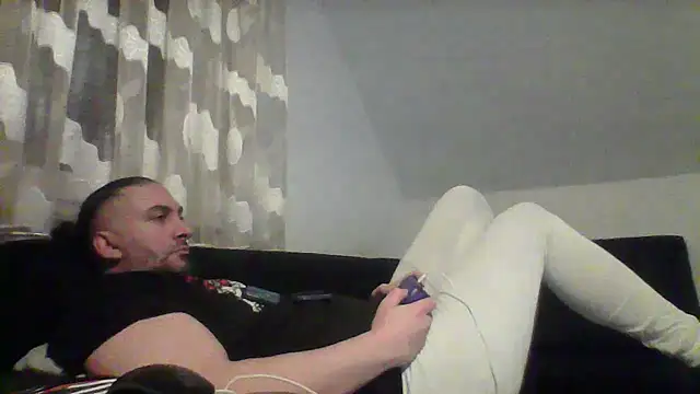 Snapshot of NewyorkDimi chatting on March 12, 2025, 2:52 am NewyorkDimi online show from March 12, 2025, 2:52 am