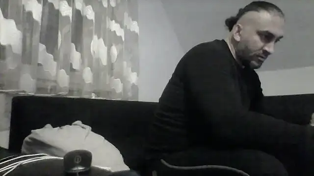 Snapshot of NewyorkDimi chatting on March 21, 2025, 1:56 am NewyorkDimi online show from March 21, 2025, 1:56 am