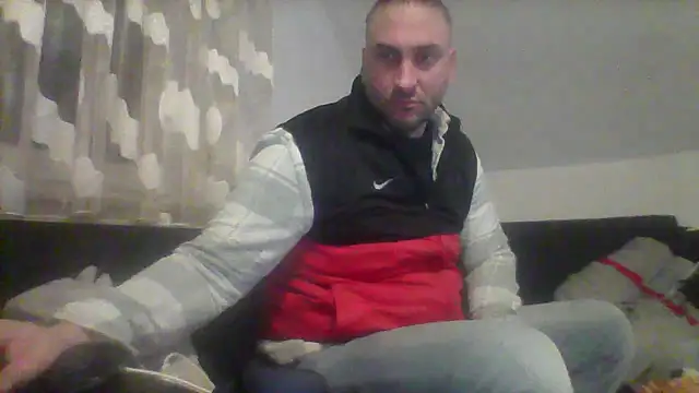 Snapshot of NewyorkDimi chatting on February 2, 2025, 7:57 pm NewyorkDimi online show from February 2, 2025, 7:57 pm