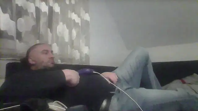 Snapshot of NewyorkDimi chatting on February 8, 2025, 1:54 am NewyorkDimi online show from February 8, 2025, 1:54 am