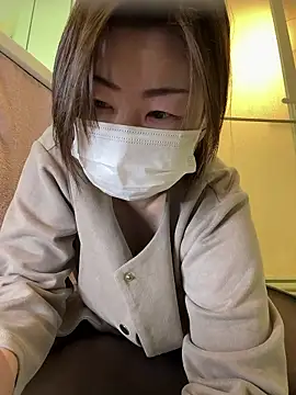Snapshot of Yukimi- chatting on January 31, 2026, 8:40 pm Yukimi- online show from January 31, 2026, 8:40 pm