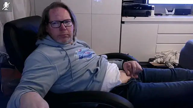 Snapshot of VSteph chatting on March 29, 2026, 8:10 pm VSteph online show from March 29, 2026, 8:10 pm