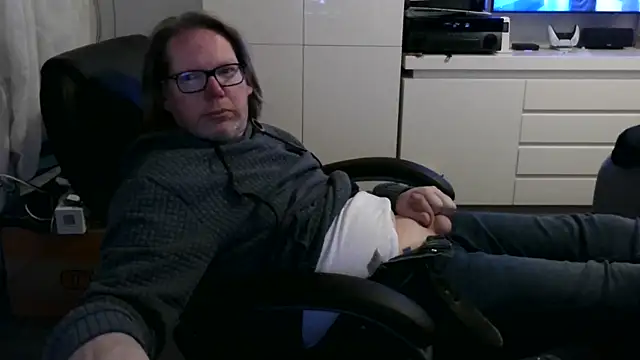 Snapshot of VSteph chatting on April 25, 2026, 7:55 pm VSteph online show from April 25, 2026, 7:55 pm