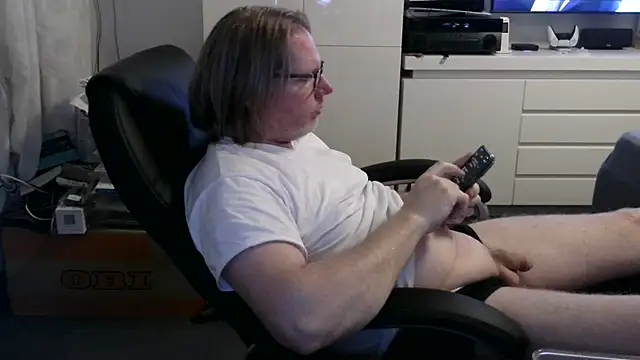 Snapshot of VSteph chatting on April 22, 2026, 8:59 pm VSteph online show from April 22, 2026, 8:59 pm