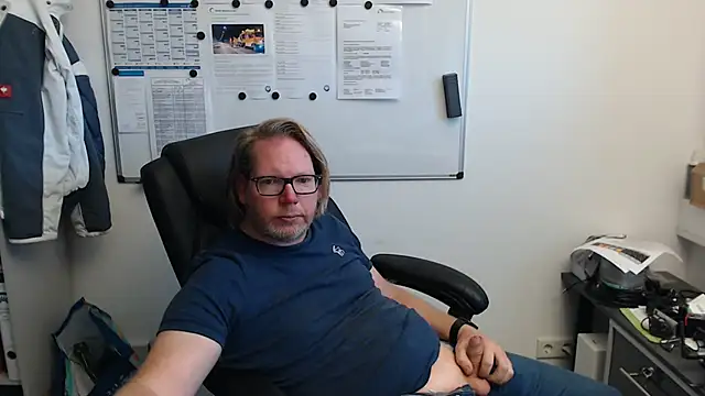 VSteph online show from September 12, 2025, 4:40 pm