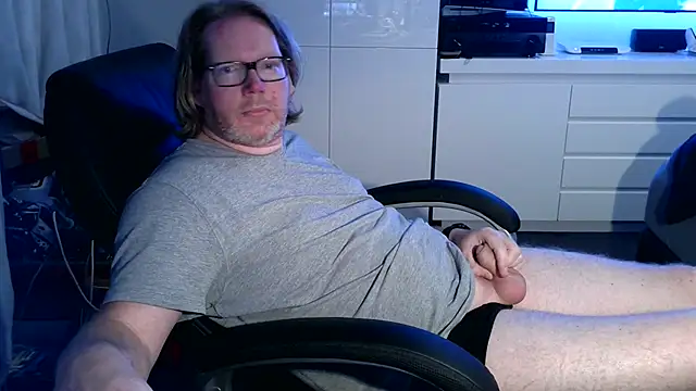 VSteph online show from October 1, 2025, 7:40 pm