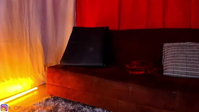 Snapshot of AnithaaYork chatting on November 4, 2025, 11:58 am AnithaaYork online show from November 4, 2025, 11:58 am