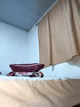 Zombra 42 online show from November 18, 2025, 2:49 am