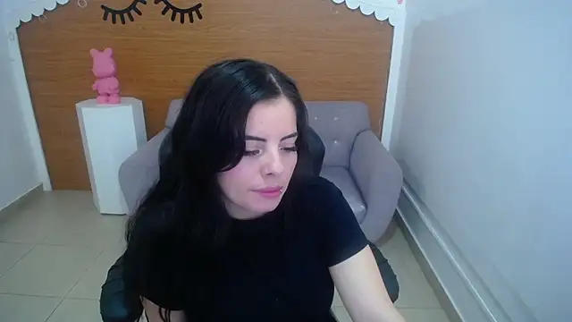 Chinatsu t online show from November 26, 2025, 12:49 pm