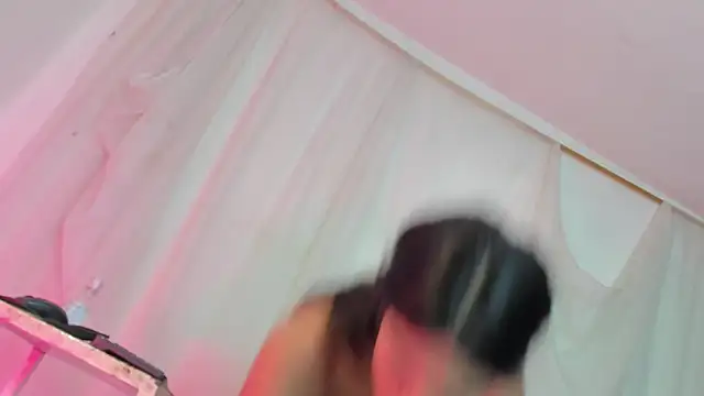 Itsme Daniela online show from April 4, 2026, 4:35 pm