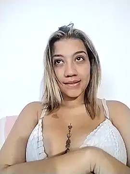 Snapshot of nina_carther chatting on February 20, 2025, 12:15 pm nina carther online show from February 20, 2025, 12:15 pm