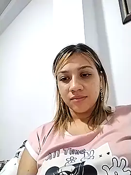 Snapshot of nina_carther chatting on March 19, 2025, 12:59 am nina carther online show from March 19, 2025, 12:59 am