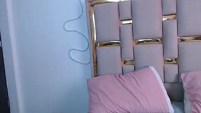 Snapshot of nina_carther chatting on October 11, 2025, 12:39 pm nina carther online show from October 11, 2025, 12:39 pm