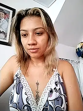 Snapshot of nina_carther chatting on February 26, 2025, 1:43 pm nina carther online show from February 26, 2025, 1:43 pm