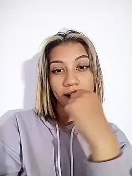 Snapshot of nina_carther chatting on February 23, 2025, 1:57 am nina carther online show from February 23, 2025, 1:57 am