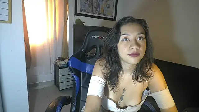 Snapshot of nina_carther chatting on June 2, 2026, 6:19 pm nina carther online show from June 2, 2026, 6:19 pm