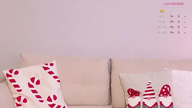 Snapshot of duomooncouple chatting on December 14, 2025, 8:09 am duomooncouple online show from December 14, 2025, 8:09 am