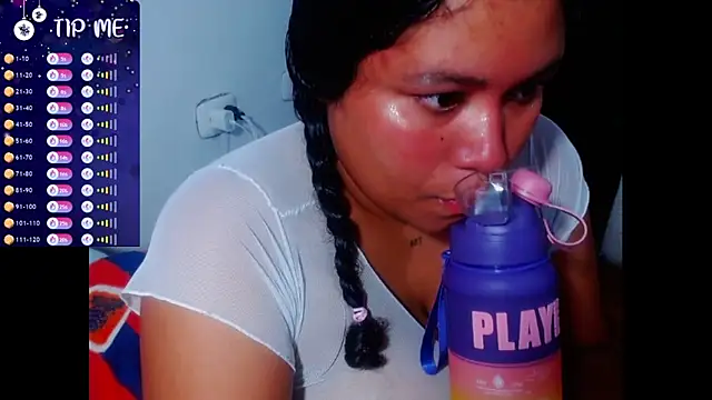 Snapshot of perverted_couple_- chatting on November 28, 2025, 12:44 am perverted couple - online show from November 28, 2025, 12:44 am