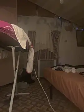 Snapshot of Yasmine47 chatting on September 30, 2025, 3:34 am Yasmine47 online show from September 30, 2025, 3:34 am