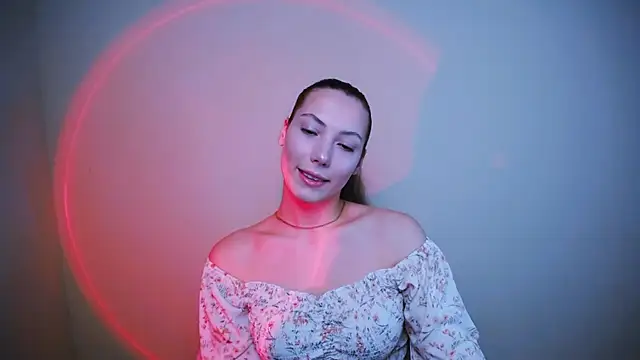 Snapshot of VanessaMay_ chatting on December 14, 2024, 10:28 pm VanessaMay online show from December 14, 2024, 10:28 pm