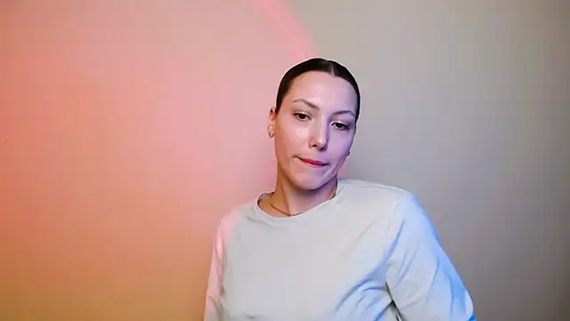 Snapshot of VanessaMay_ chatting on March 9, 2025, 7:48 pm VanessaMay online show from March 9, 2025, 7:48 pm