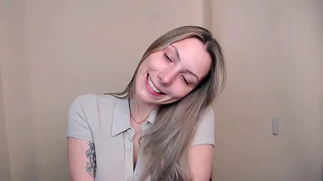 VanessaMay  online show from April 15, 2026, 7:58 pm