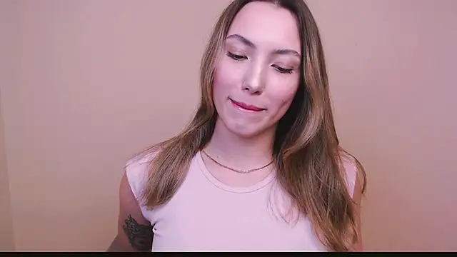 Snapshot of VanessaMay_ chatting on February 6, 2025, 11:37 pm VanessaMay online show from February 6, 2025, 11:37 pm