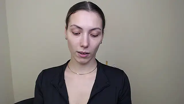 Snapshot of VanessaMay_ chatting on February 10, 2026, 5:23 pm VanessaMay online show from February 10, 2026, 5:23 pm