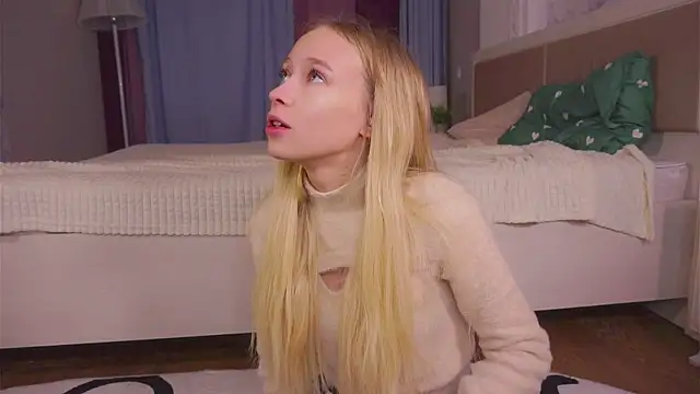 LynetBurby online show from December 5, 2025, 6:12 am