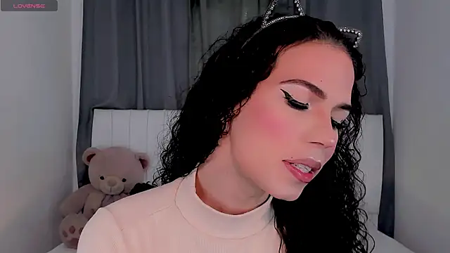 gatitavenecis online show from September 15, 2025, 12:05 pm