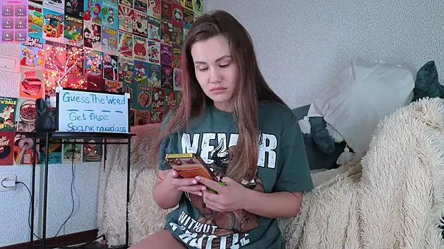 LittleLeen online show from September 11, 2025, 3:23 pm