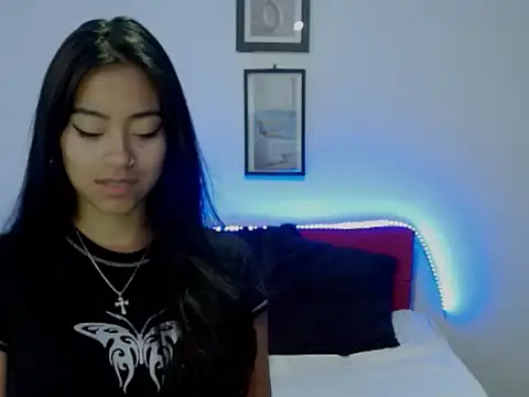 NatalyEscobar lx online show from February 2, 2026, 1:32 pm