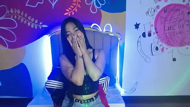 NatalyEscobar lx online show from March 14, 2025, 12:07 pm