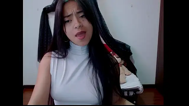 NatalyEscobar lx online show from March 8, 2025, 3:13 pm