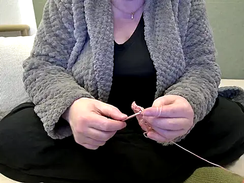 Snapshot of MarthaBriest chatting on March 26, 2026, 6:55 am MarthaBriest online show from March 26, 2026, 6:55 am