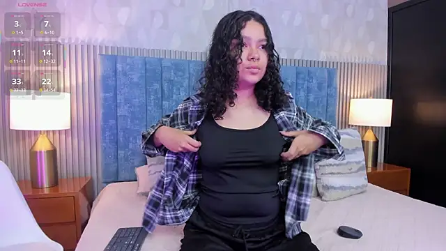 Snapshot of pretty_sunlight_ chatting on January 9, 2026, 1:23 am pretty sunlight online show from January 9, 2026, 1:23 am