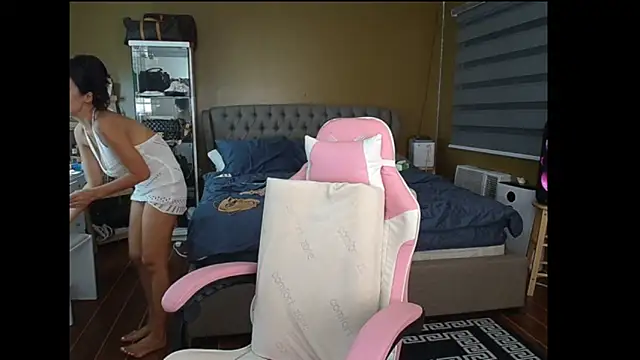 aya saki online show from March 9, 2025, 10:41 am