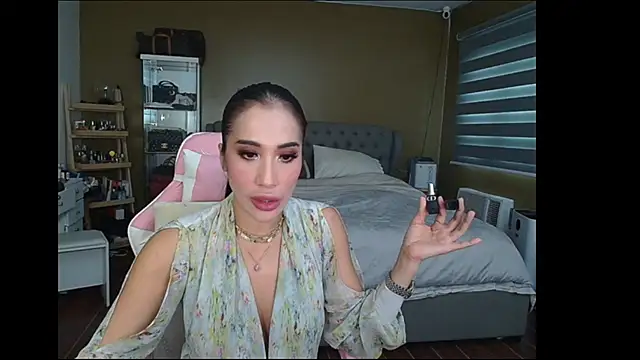 aya saki online show from February 6, 2025, 6:51 am