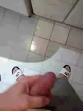 Snapshot of hexsmith96 chatting on January 29, 2025, 11:56 pm hexsmith96 online show from January 29, 2025, 11:56 pm