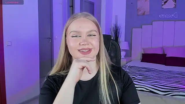 Snapshot of marydoji chatting on January 8, 2025, 7:03 pm marydoji online show from January 8, 2025, 7:03 pm