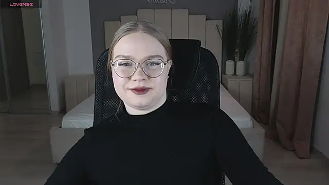 Snapshot of marydoji chatting on February 25, 2025, 6:55 pm marydoji online show from February 25, 2025, 6:55 pm