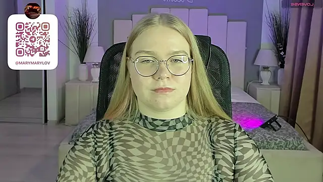 Snapshot of marydoji chatting on January 14, 2025, 12:11 am marydoji online show from January 14, 2025, 12:11 am