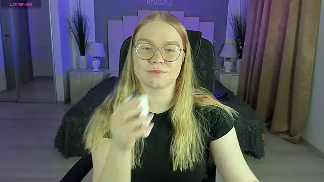 Snapshot of marydoji chatting on January 5, 2025, 12:52 am marydoji online show from January 5, 2025, 12:52 am