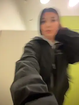 Tisha Busty online show from March 18, 2026, 3:35 pm